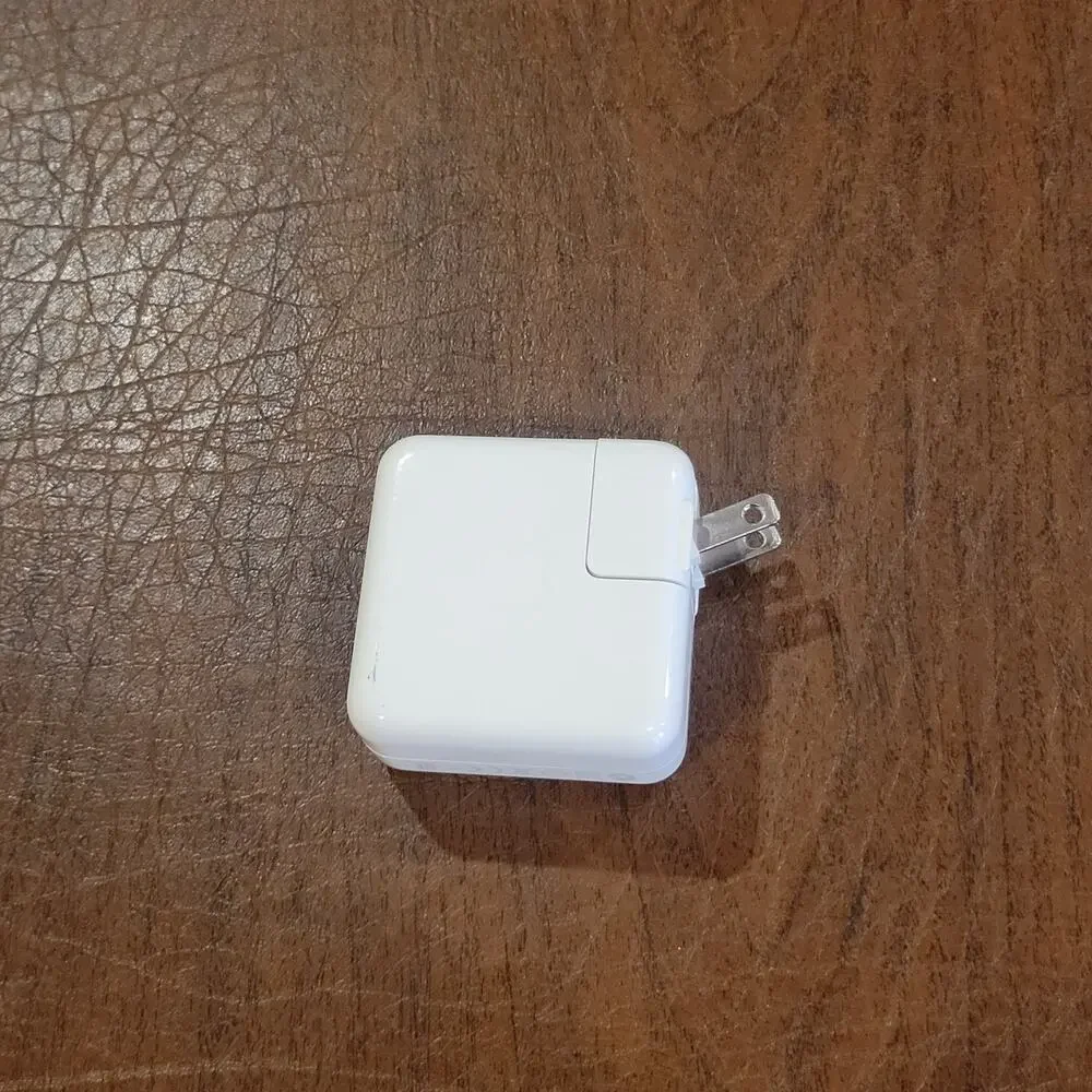 GENUINE APPLE USB POWER ADAPTER A1102
